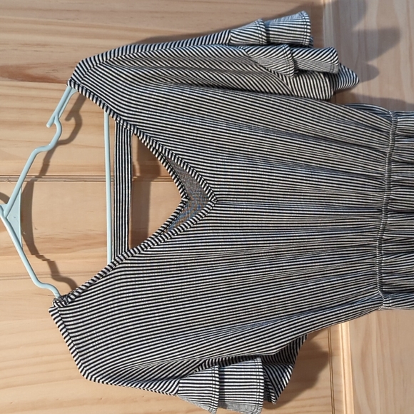 Midi dress with peplum sleeves - Picture 3 of 3